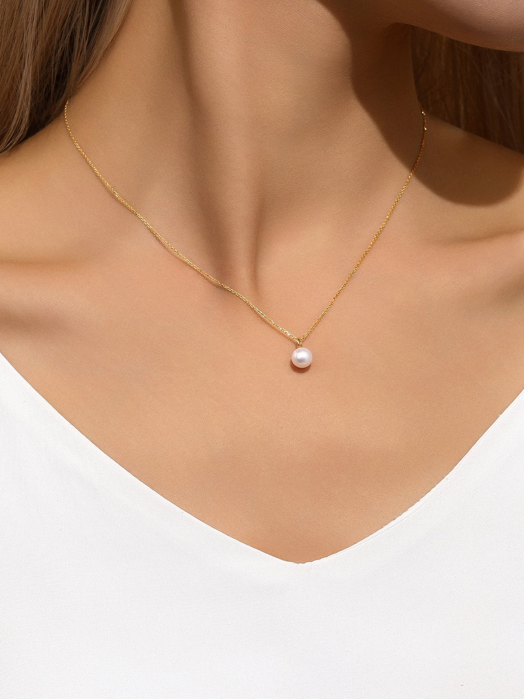 14K Gold Mini Pearl Pendant Necklace