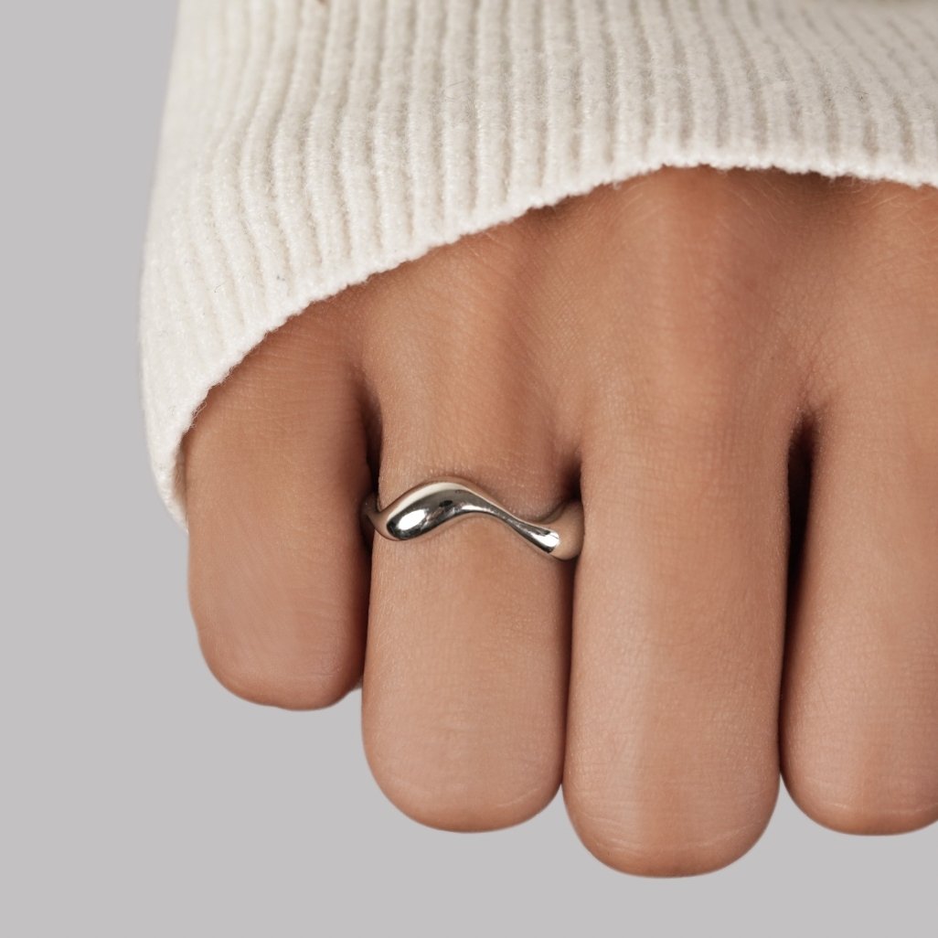 KIM | Sophisticated Minimalist Ring