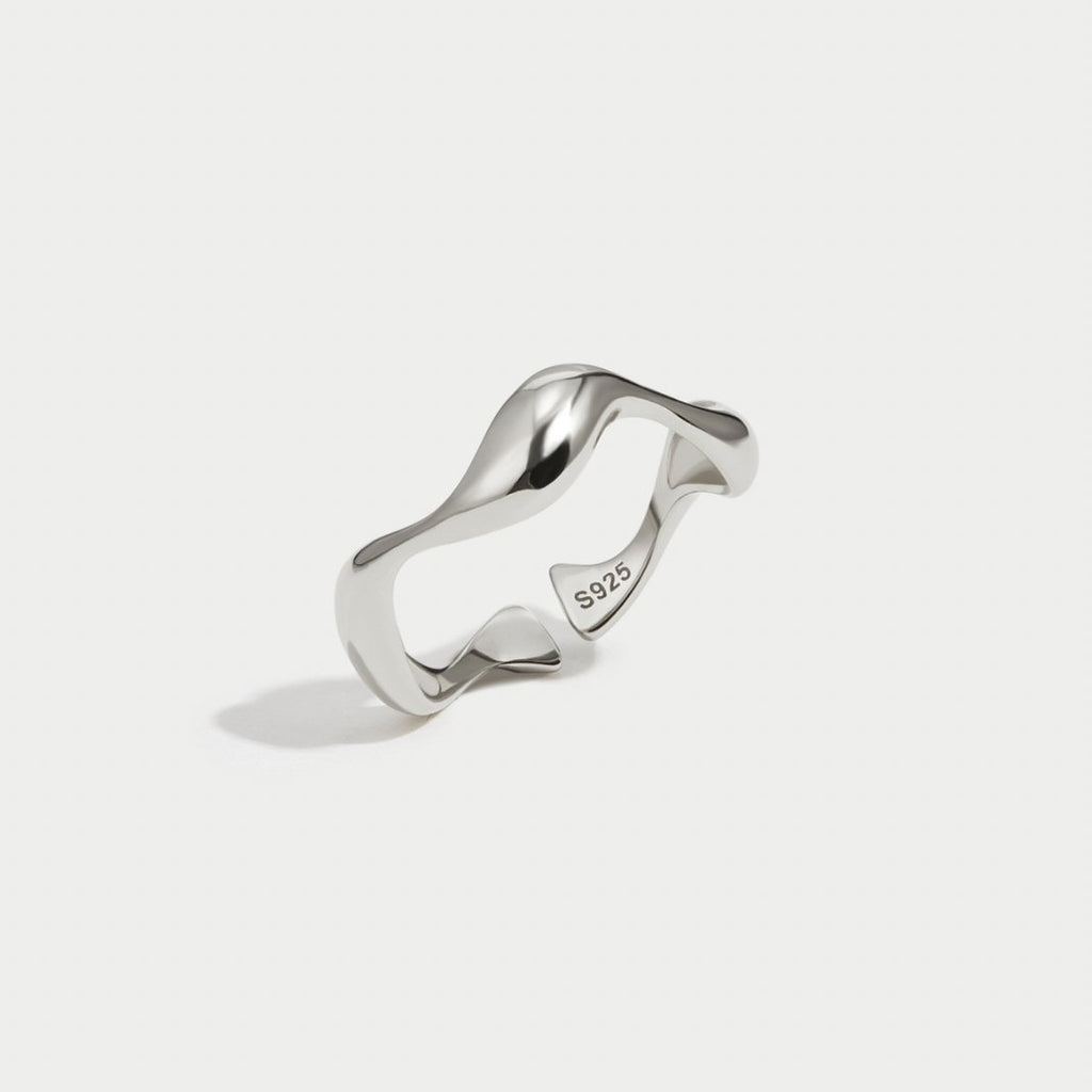 KIM | Sophisticated Minimalist Ring