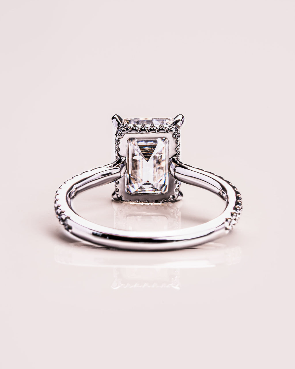 Pavé-Enhanced Jasmine