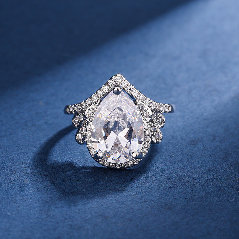 White Aria Teardrop Jewelry Set