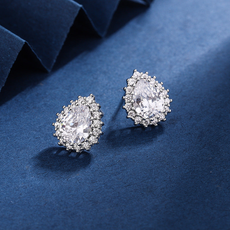 White Aria Teardrop Jewelry Set