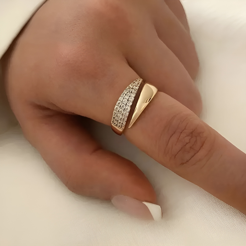 Julie | Sophisticated Haven Ring