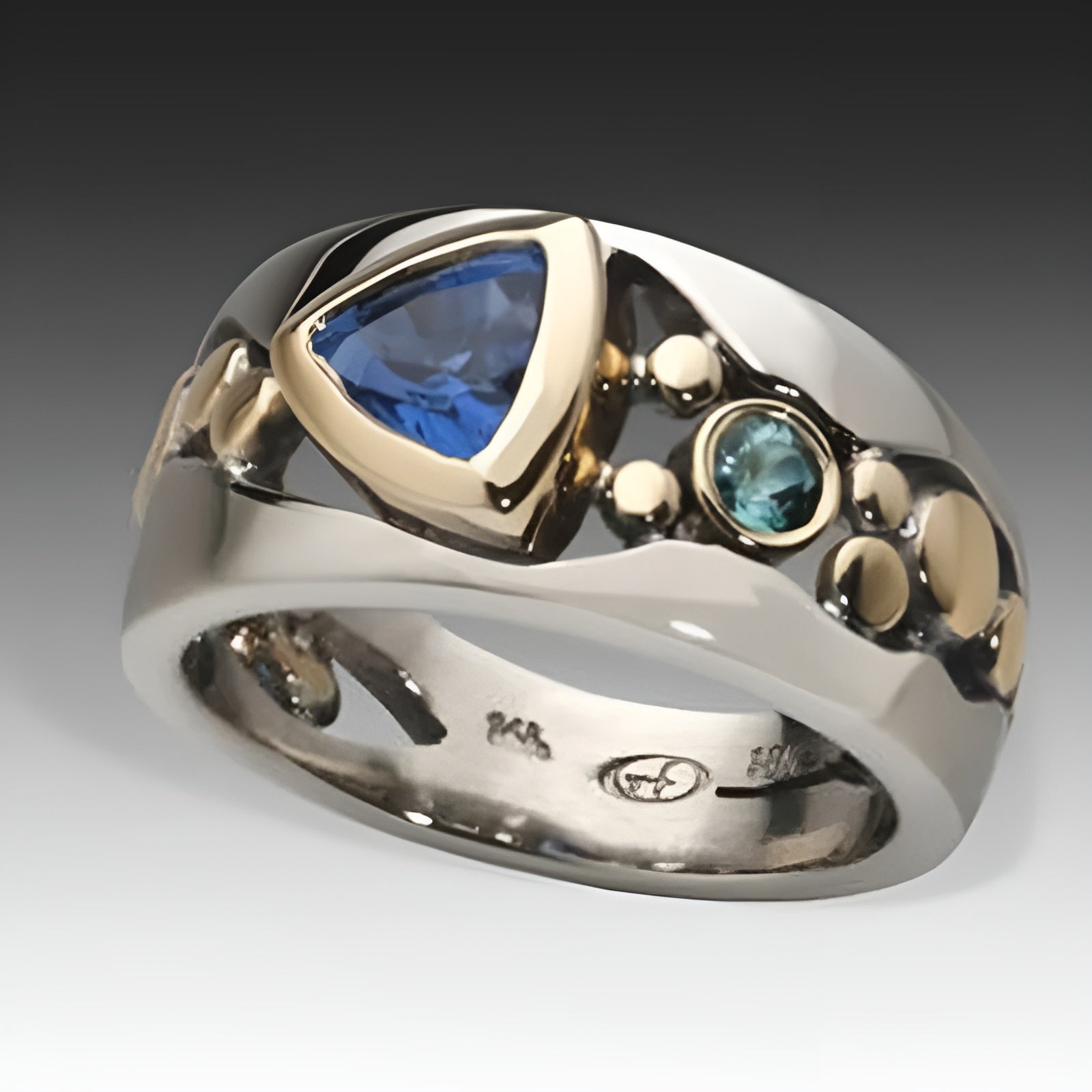 LLEWELYN | Sapphire Blue Crystal Ring